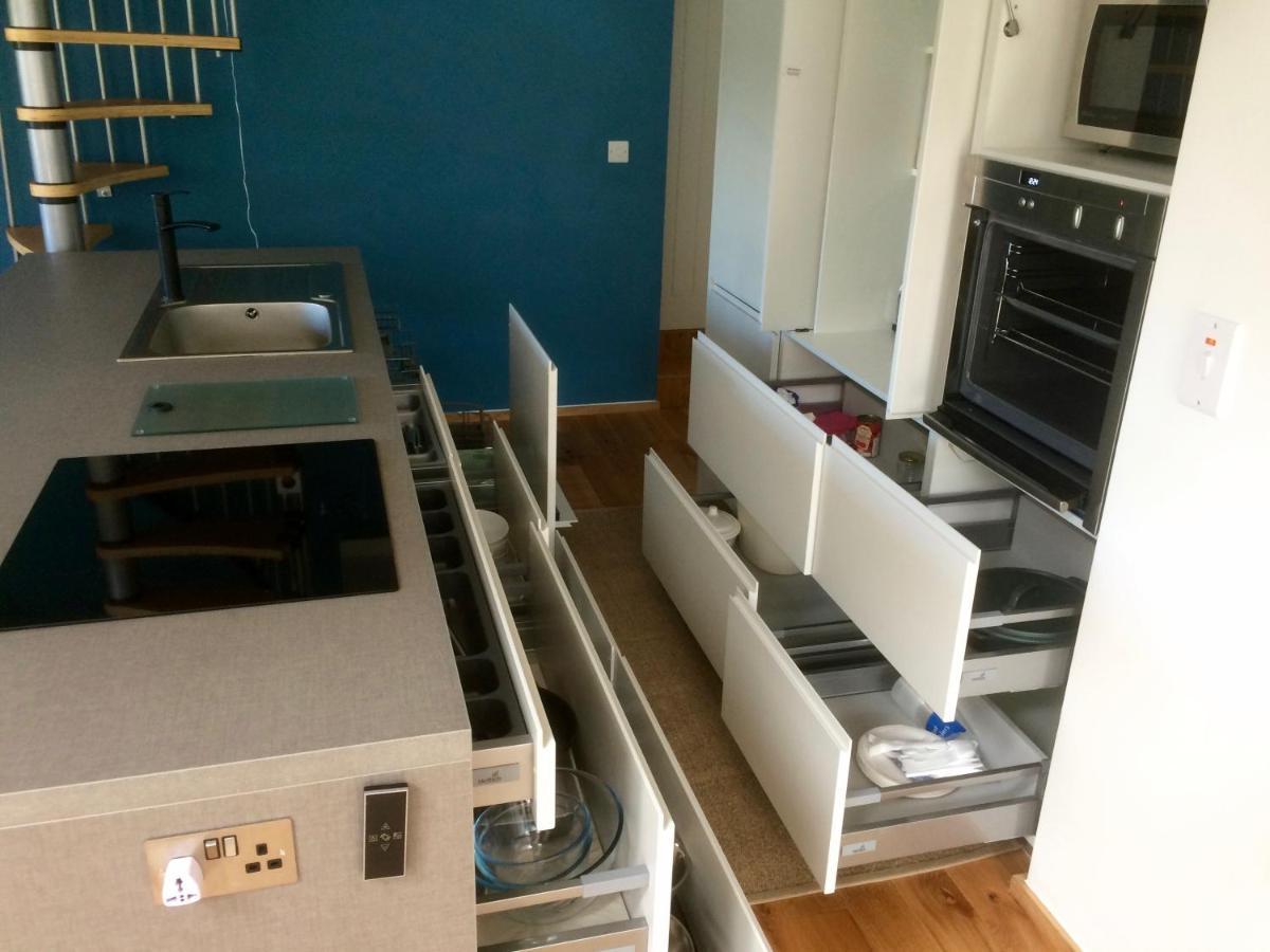 גלוואיי Spacious Contemporary Chalet Type Apartment. מראה חיצוני תמונה